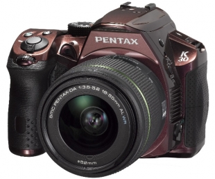 Pentax K30 Crystal Bordeaux + SMC DA 18-55mm F3.5-5.6 WR
